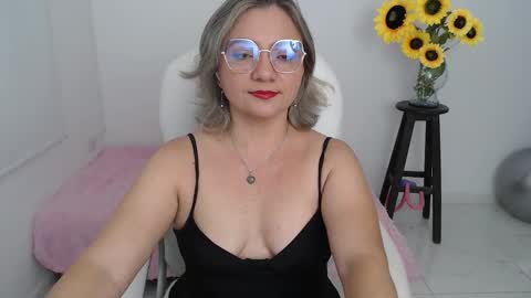  Ana  online show from 09.24.25