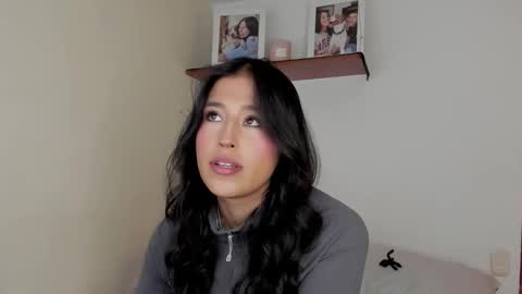 Snapshot of ana_m_ chatting on 02.01.26 Ana online show from 02.01.26