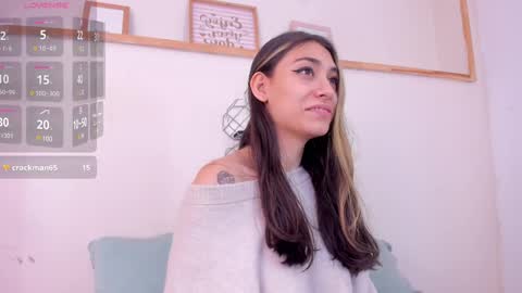 Snapshot of ana_muller19 chatting on 03.08.25 Ana online show from 03.08.25