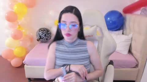 Im anna but you can call me as you want online show from 06.01.26