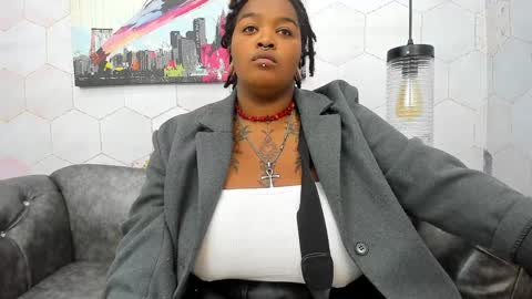 Snapshot of anaa_fuentes chatting on 01.02.25 ANNA FUENTES online show from 01.02.25