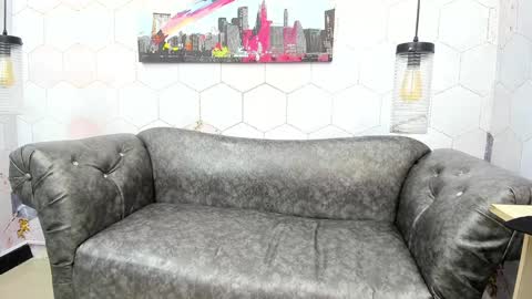 Snapshot of anaa_fuentes chatting on 01.06.25 ANNA FUENTES online show from 01.06.25