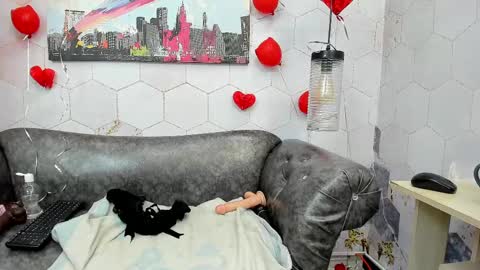 Snapshot of anaa_fuentes chatting on 02.14.25 ANNA FUENTES online show from 02.14.25