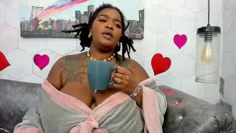 Snapshot of anaa_fuentes chatting on 02.15.25 ANNA FUENTES online show from 02.15.25