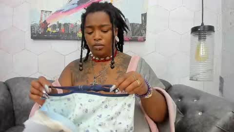 Snapshot of anaa_fuentes chatting on 03.06.25 ANNA FUENTES online show from 03.06.25