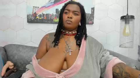 Snapshot of anaa_fuentes chatting on 03.08.25 ANNA FUENTES online show from 03.08.25