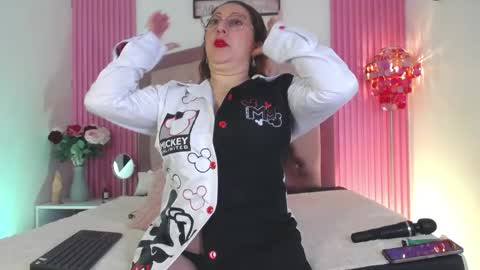 Ana Moon  online show from 04.16.26