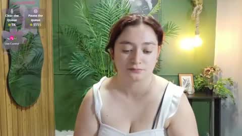 Snapshot of anaa_rosee chatting on 06.25.26 Ana online show from 06.25.26