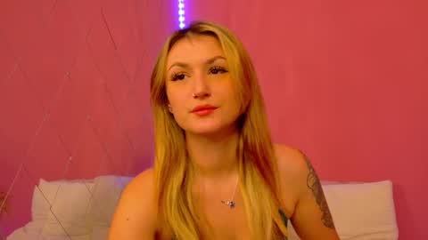 anaayss online show from 12.22.25