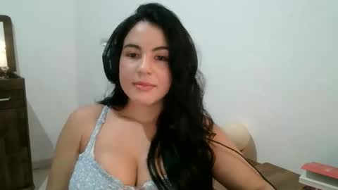 anabelenogueira1 online show from 03.27.26
