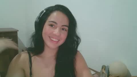 anabelenogueira1 online show from 04.15.26
