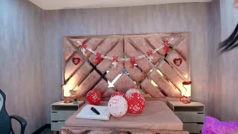 Snapshot of anabell_brown chatting on 09.19.25 HI I AM ANABELL online show from 09.19.25