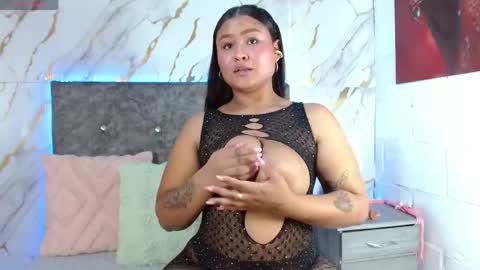 Snapshot of anabelle_bluee10 chatting on 04.25.26 anabelle bluee10 online show from 04.25.26