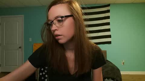 Snapshot of anabelleleigh chatting on 05.19.26 Anabelleleigh online show from 05.19.26