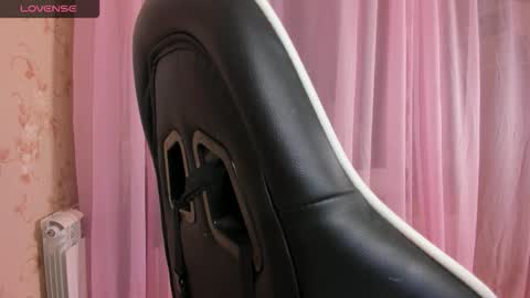 Snapshot of anabelmelody chatting on 11.17.25 AnabelMelody online show from 11.17.25