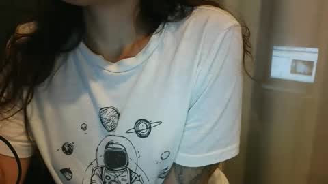 Snapshot of anabelucci_ chatting on 02.13.26 anabelucci_ online show from 02.13.26