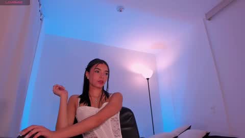 ANABEL WOLF  online show from 03.10.25