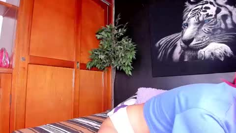 Anahi online show from 02.15.25