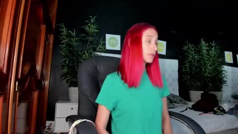 Anahi online show from 02.22.25