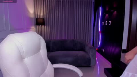 Anahi Curlie online show from 01.25.25