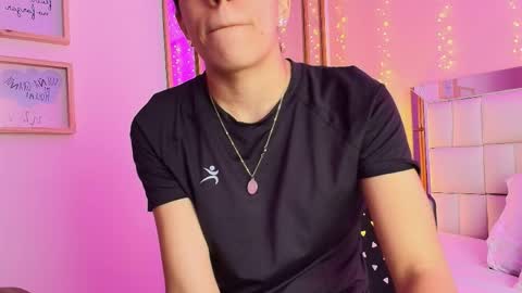 Anahi  online show from 04.06.26