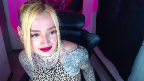 Snapshot of anai_gomez chatting on 01.14.25 Callme Mistress Ani online show from 01.14.25