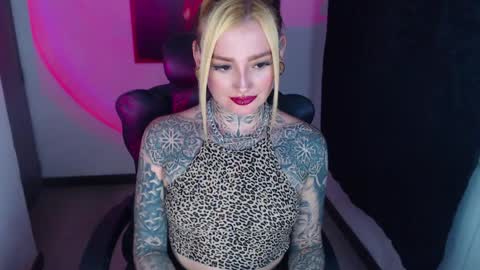 Snapshot of anai_gomez chatting on 01.14.25 Callme Mistress Ani online show from 01.14.25