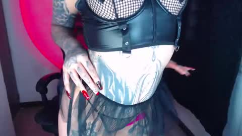 Snapshot of anai_gomez chatting on 02.10.25 Callme Mistress Ani online show from 02.10.25
