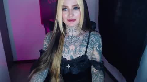 Snapshot of anai_gomez chatting on 02.20.25 Callme Mistress Ani online show from 02.20.25