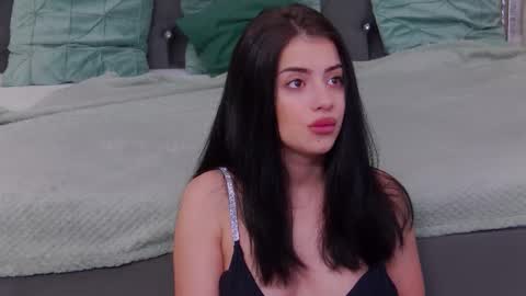 Snapshot of anais_carter chatting on 10.10.25 Anais Carter online show from 10.10.25