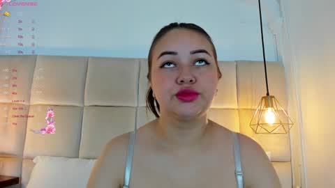 Snapshot of anaisclarkx chatting on 01.08.25 Anais clark online show from 01.08.25