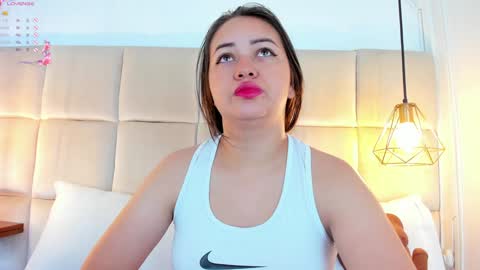 Snapshot of anaisclarkx chatting on 01.28.25 Anais clark online show from 01.28.25