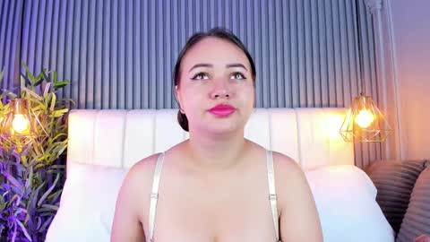 Snapshot of anaisclarkx chatting on 10.28.25 Anais clark online show from 10.28.25