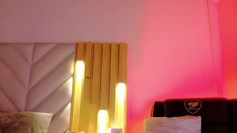 Anaise  online show from 04.13.26