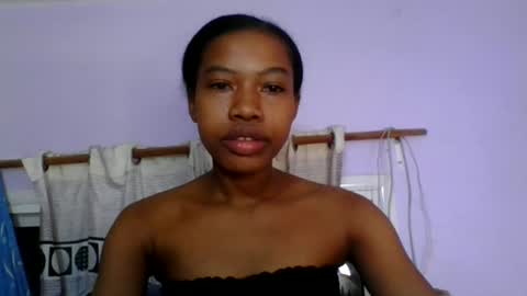 Snapshot of anaissa23 chatting on 06.19.26 anaissa23 online show from 06.19.26