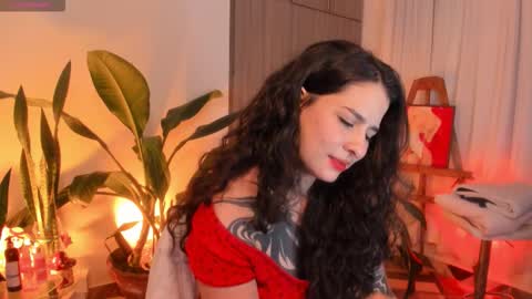 Mariana  online show from 10.31.25