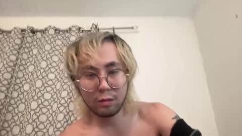 Snapshot of analasian108 chatting on 01.17.25 Anal Asian online show from 01.17.25