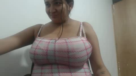 Snapshot of analy_hot chatting on 10.03.25 analy_hot online show from 10.03.25