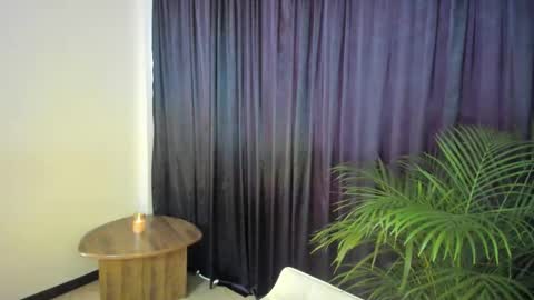 Snapshot of anamarieh chatting on 09.23.25 Ann online show from 09.23.25