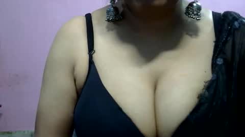 Snapshot of anamika794088 chatting on 09.20.25 anamika794088 online show from 09.20.25