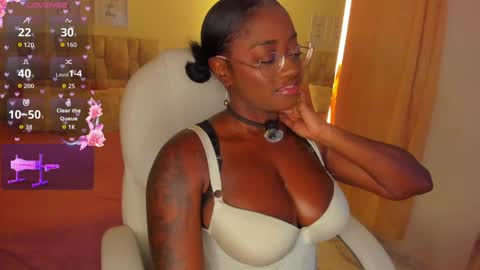 Snapshot of ananya_kay01 chatting on 05.22.26 A N A my connection hours are from 600 pm to 12 pm Colombian time online show from 05.22.26