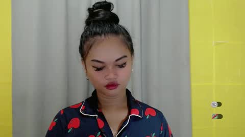 Snapshot of anaruru_ chatting on 01.13.25 ANA online show from 01.13.25