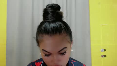 Snapshot of anaruru_ chatting on 01.13.25 ANA online show from 01.13.25