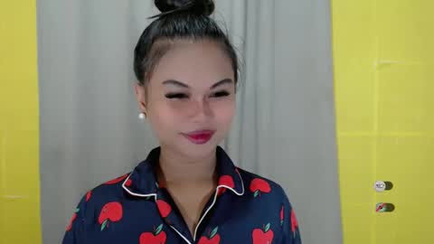 Snapshot of anaruru_ chatting on 01.16.25 ANA online show from 01.16.25