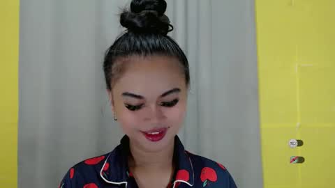 Snapshot of anaruru_ chatting on 01.19.25 ANA online show from 01.19.25