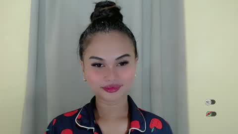 Snapshot of anaruru_ chatting on 02.08.25 ANA online show from 02.08.25