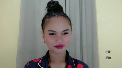 Snapshot of anaruru_ chatting on 02.16.25 ANA online show from 02.16.25