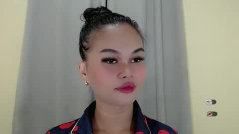 Snapshot of anaruru_ chatting on 02.24.25 ANA online show from 02.24.25