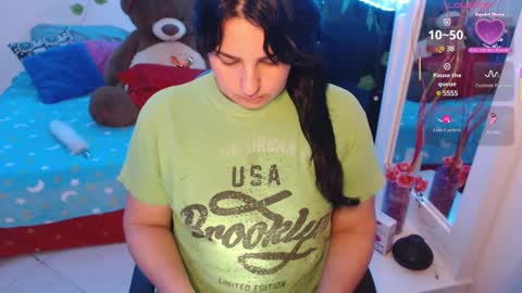 Snapshot of anaspark chatting on 03.12.25 Ana online show from 03.12.25