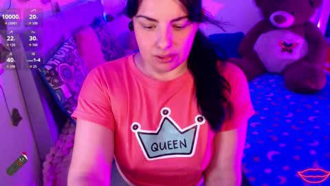 Snapshot of anaspark chatting on 10.17.25 Ana online show from 10.17.25